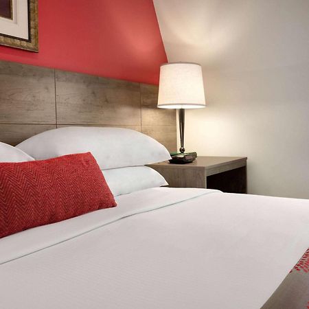 Ramada By Wyndham Oakland Downtown City Center Esterno foto
